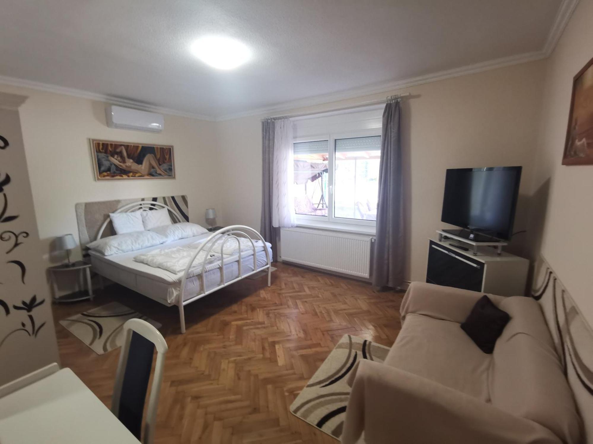 Tini Apartman Balatonfured Bagian luar foto